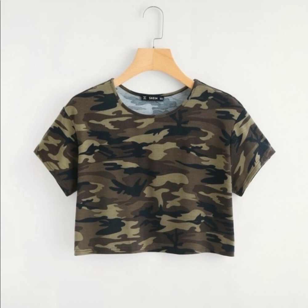 Camo crop top